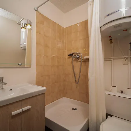 Apartment Le Schuss 5 - 28 4 Pers